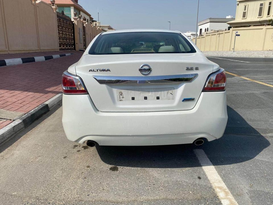 Used Nissan Altima 2015 Dubai