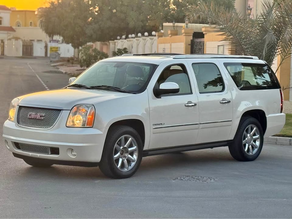 Used GMC Denali 2012