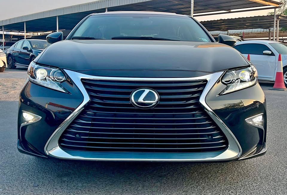 Used Lexus ES 350 2016