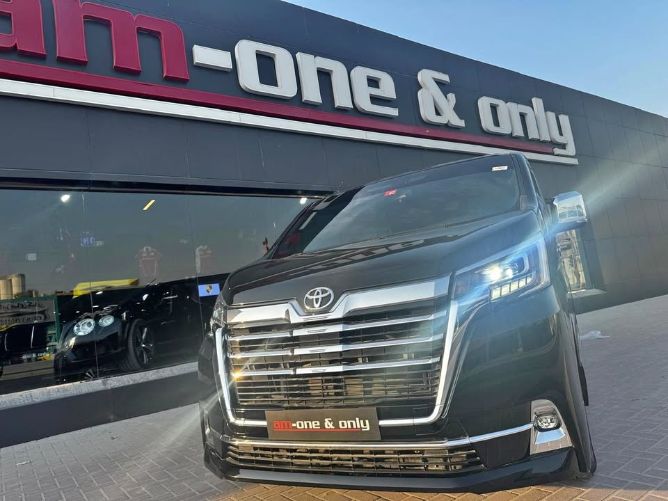 Used Toyota Granvia 2020